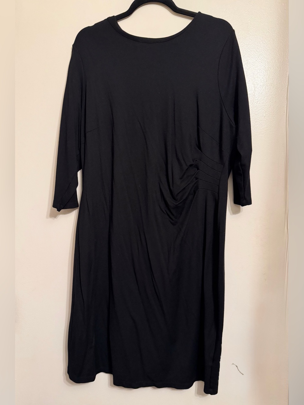 Black Knee-Length Dress with Side Ruching